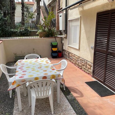 Giardino Sud - A Pochi Passi Dal Mare Apartment Сан Винченцо Екстериор снимка