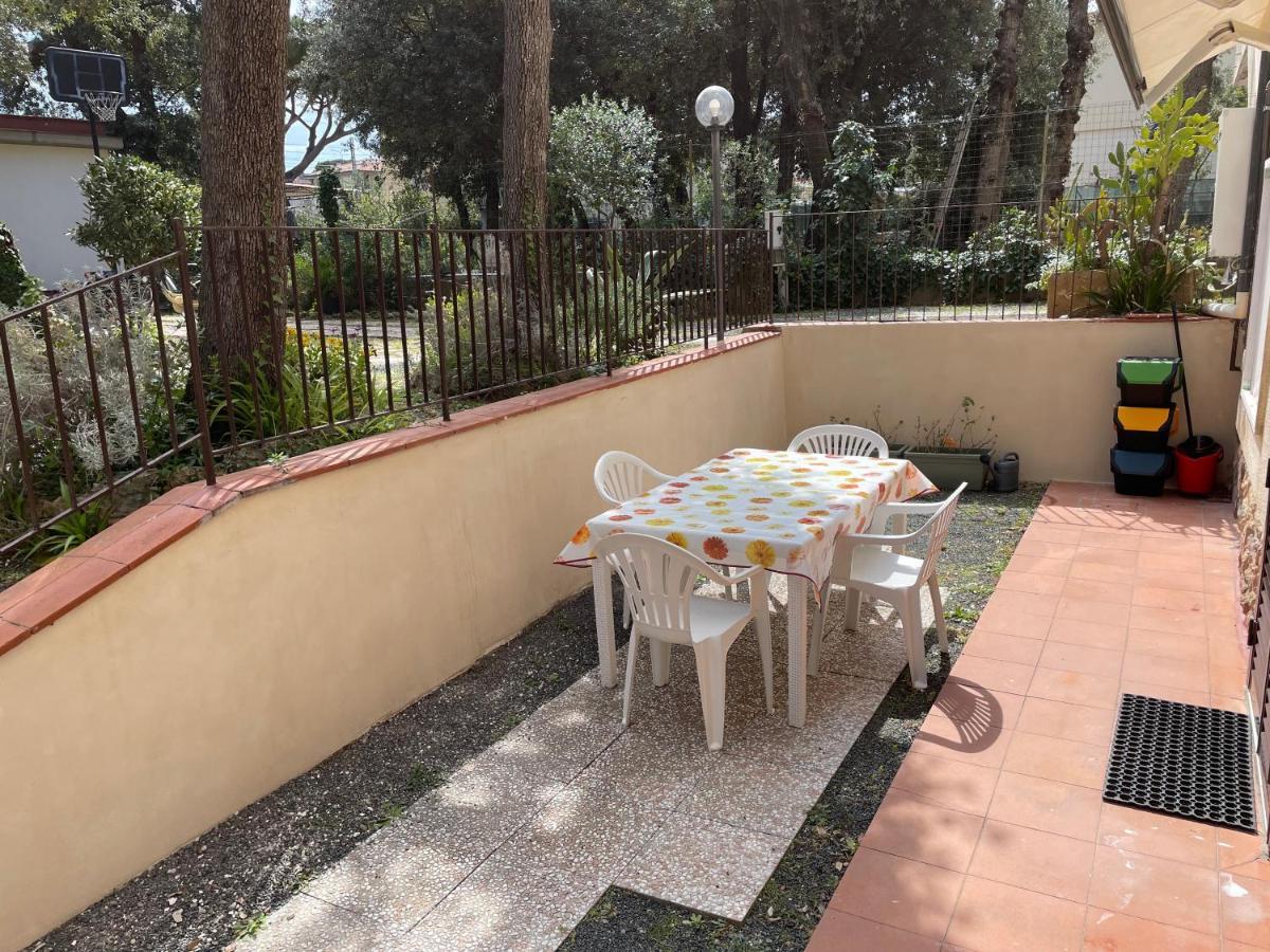 Giardino Sud - A Pochi Passi Dal Mare Apartment Сан Винченцо Екстериор снимка